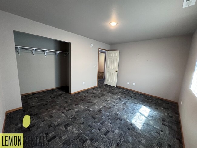 Photo - 302 E. "P" St Unidad 1