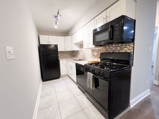 Photo - 3161 N Cambridge Ave Unit ID1042058P