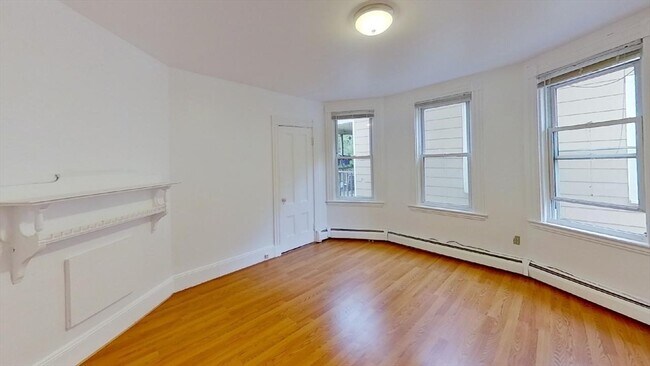 Photo - 60 Calumet St