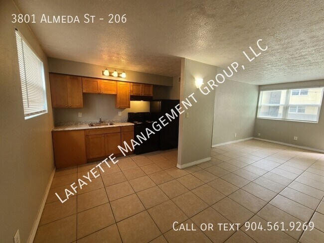 Photo - 3801 Almeda St Unit 206