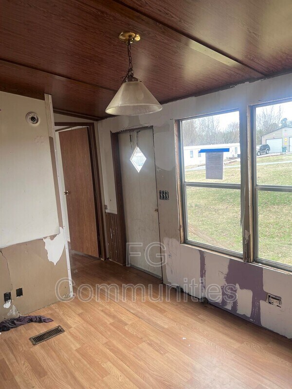 Photo - 4557 Wallburg Rd