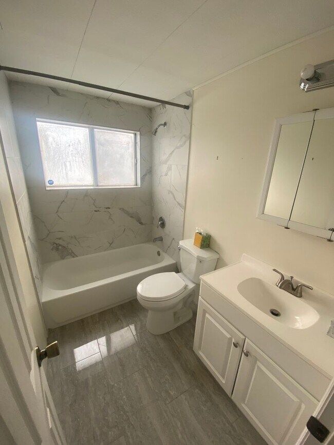 Photo - 3 bed, 1 Bath St. Petersburg FL