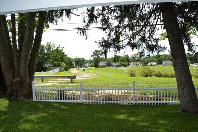 406 Edna Ave
