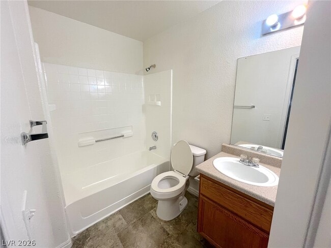 Photo - 4730 E Craig Rd Unidad 2113