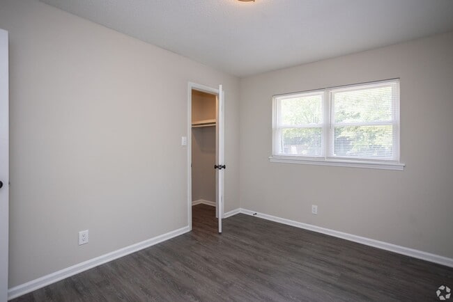 Beautiful Chesney Woods Townhomes