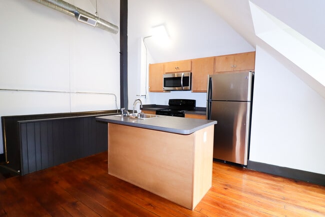 Photo - 2632 Eden Ave