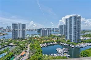 Building Photo - 1831 Turnberry Way Unit 1831 Rental