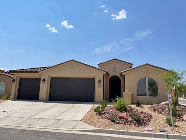 Building Photo - Beautiful Brio Home!