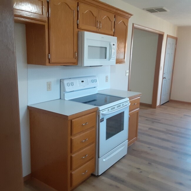 Photo - 236 N Foster Ave