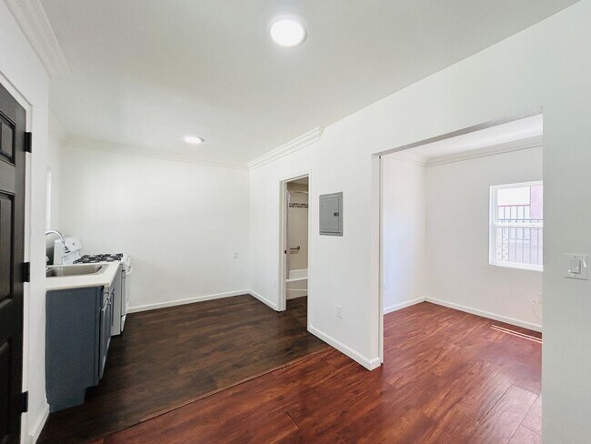 Photo - 13035 San Fernando Rd Unit Jr One Bedroom