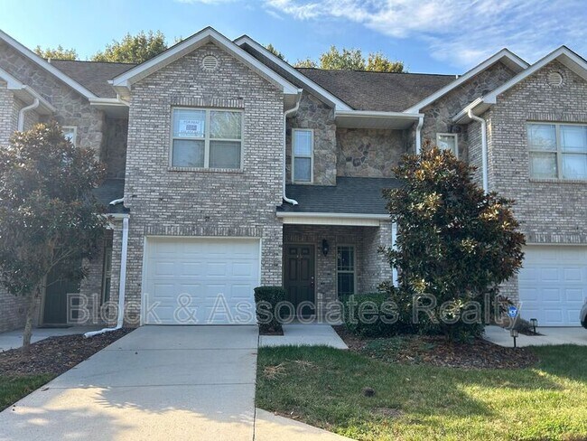 Photo - 45 Four Farms Cir