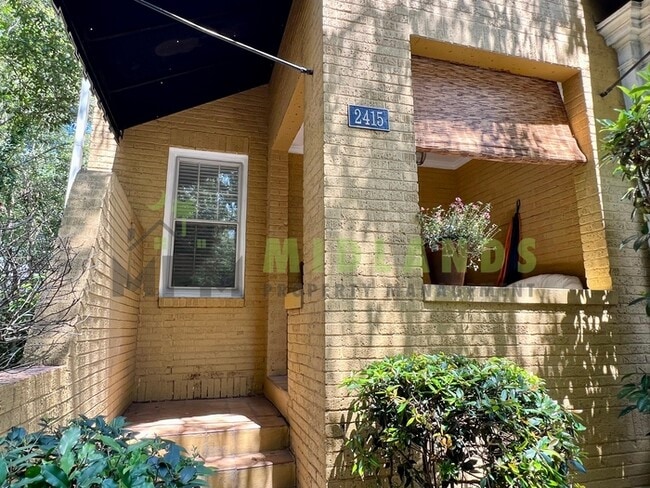 Photo - 2415 Blossom St