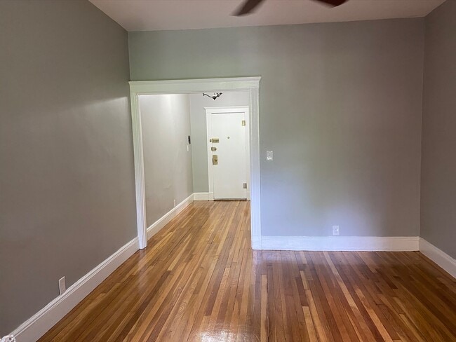 Photo - 25 Mount Hood Rd Unit 4