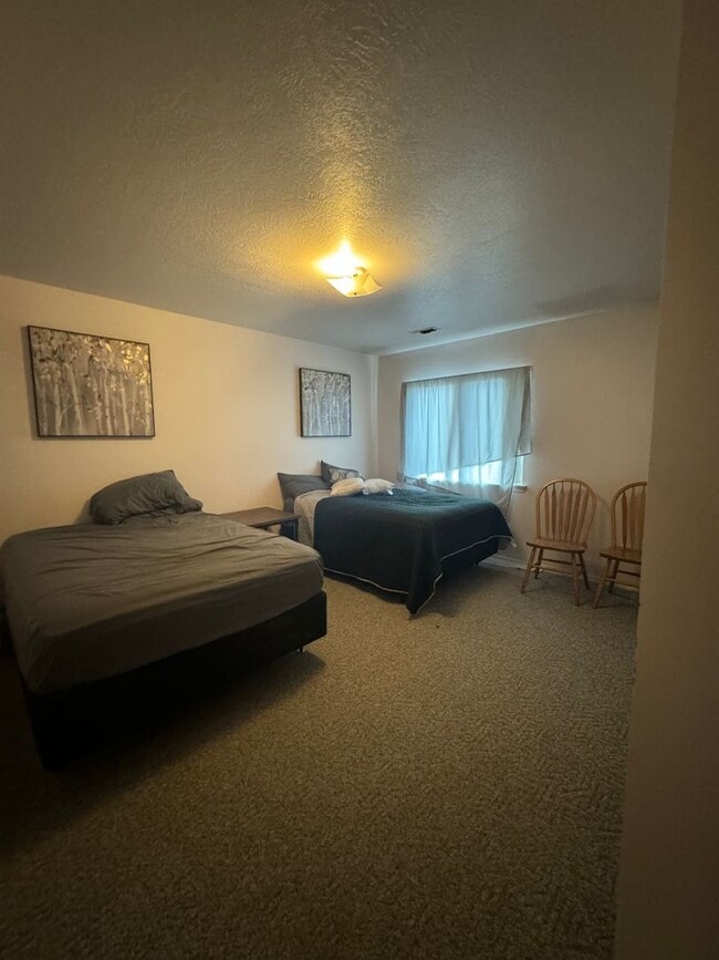 Photo - 825 W Sage St Unit 825 W Sage st