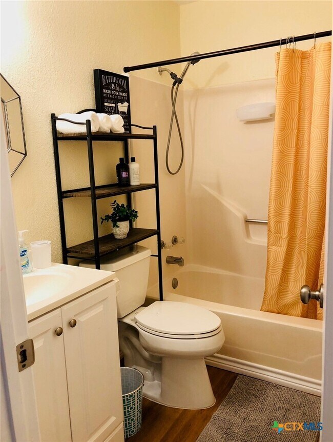 Building Photo - 4102 Dakota Sun