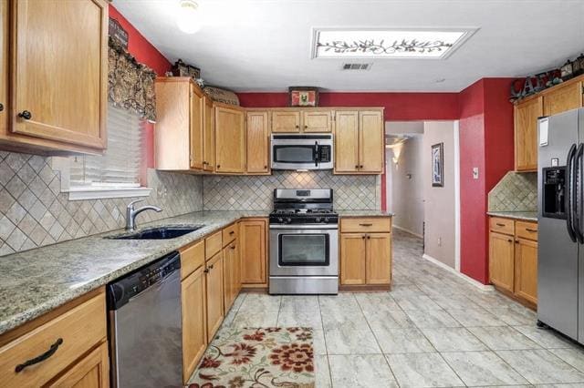 Photo - 325 Stately Oak Ln