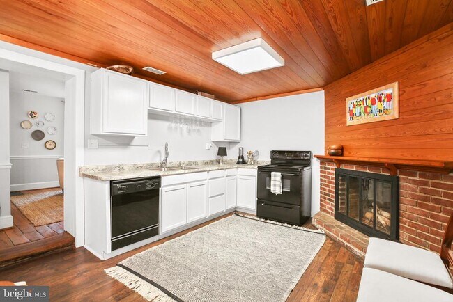 Photo - 316 Frederick St