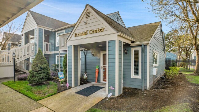 BROOK HOLLOW APARTMENTS
