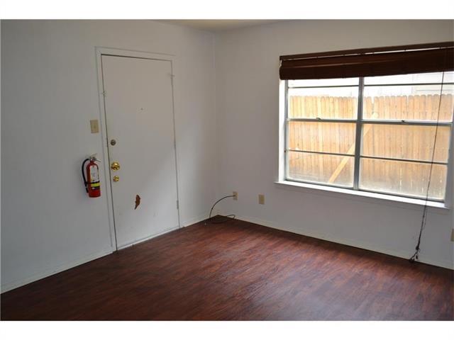 Photo - 1107 N Locust St
