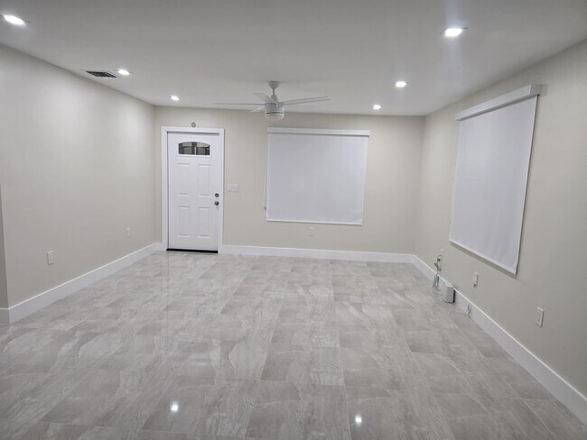 Photo - 2207 Taft St