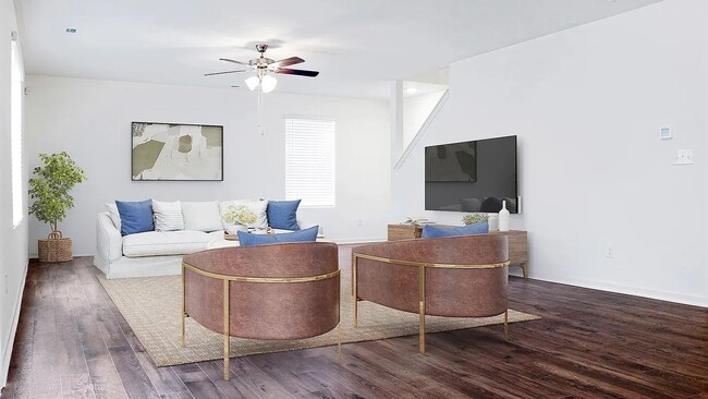 Photo - 425 Pkwy Gdns Ln