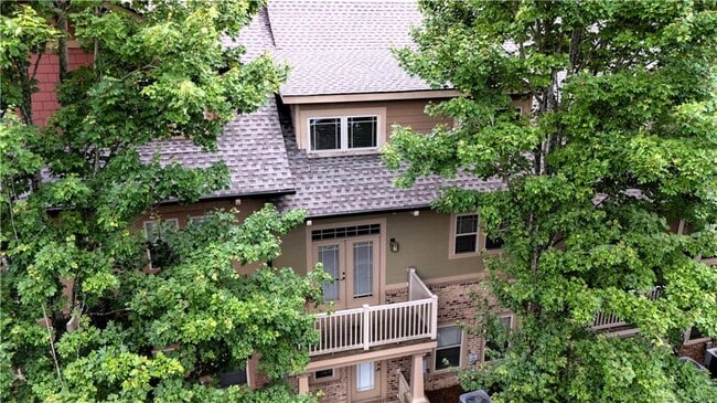 Photo - 815 Millwork Cir