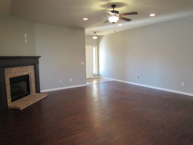 Photo - 17516 Black Hawk Dr