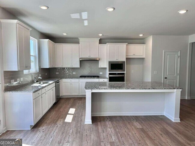 Photo - 440 Pt Pl Dr