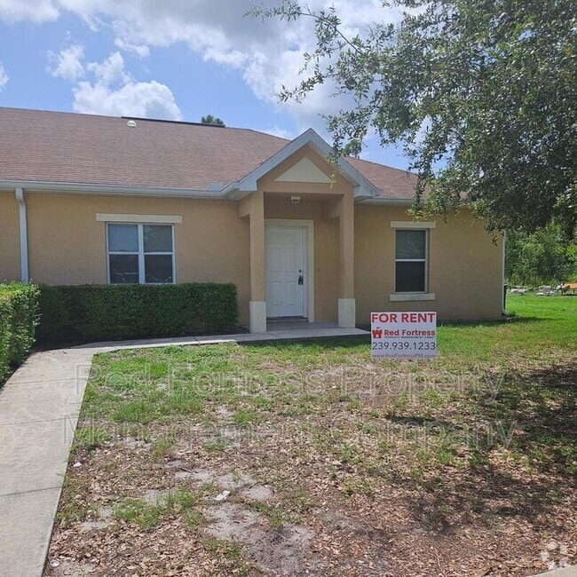 Building Photo - 19251 Tangerine Rd Rental