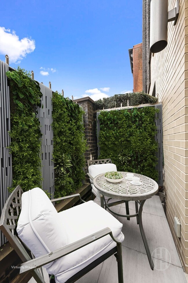 Photo - 505 W 47th St Unidad 1FN