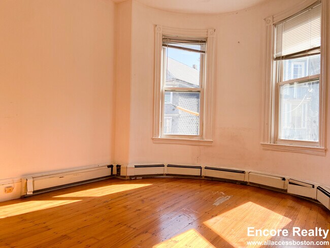 Photo - 13 Sachem St Unidad 2