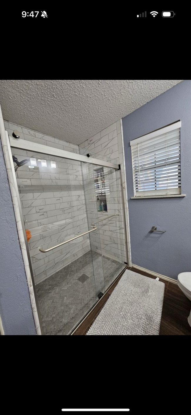 Photo - 802 E Robin Ave