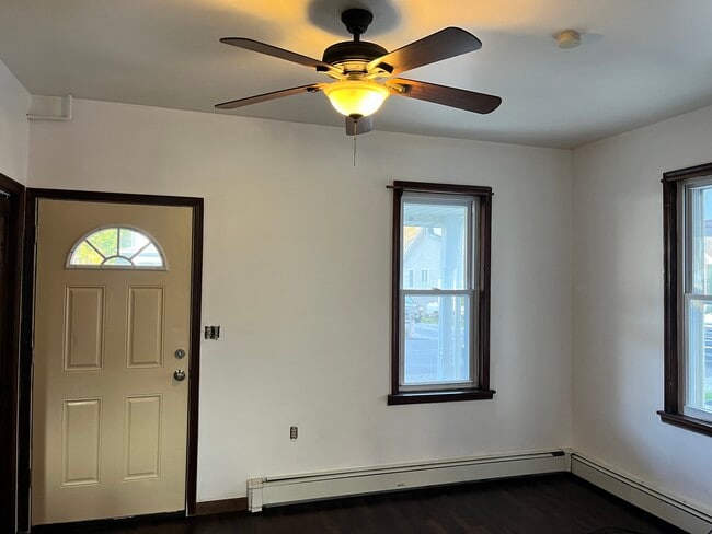 Photo - 1329 Walnut Dr