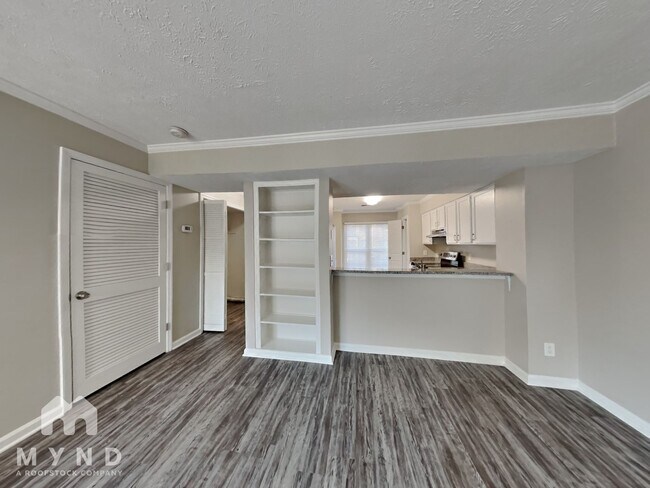 Photo - 461 Claircrest Dr