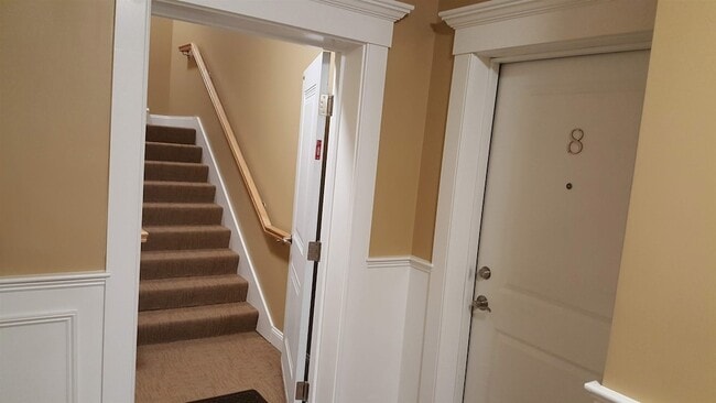 Photo - 2 Silver St Unit 12