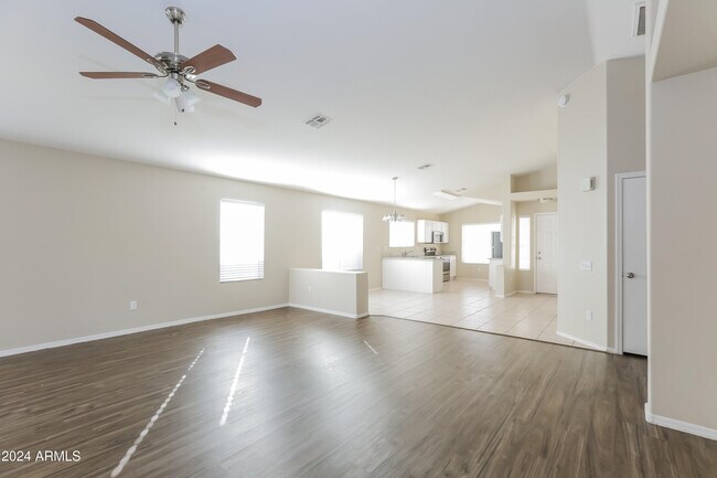 Photo - 10464 W Reade Ave