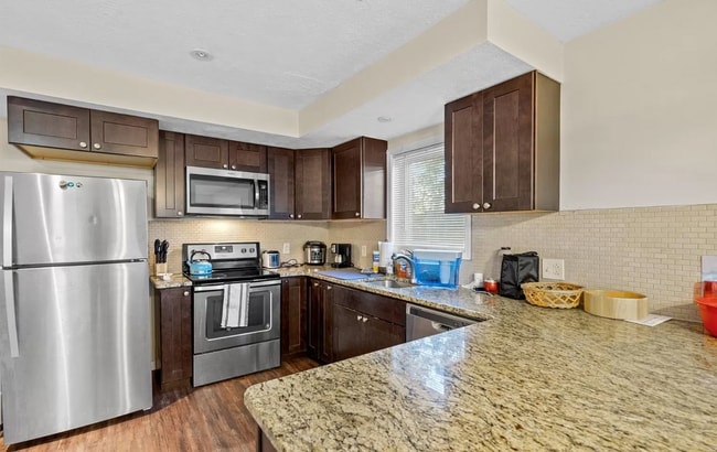 Photo - 127 Birdseye View Dr Unidad B