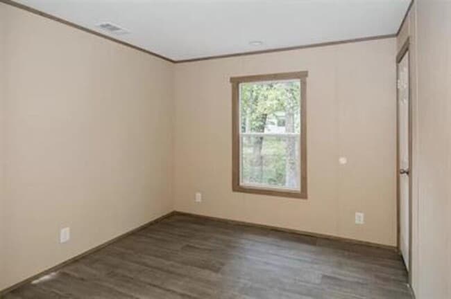 Photo - 110 Skylark Dr