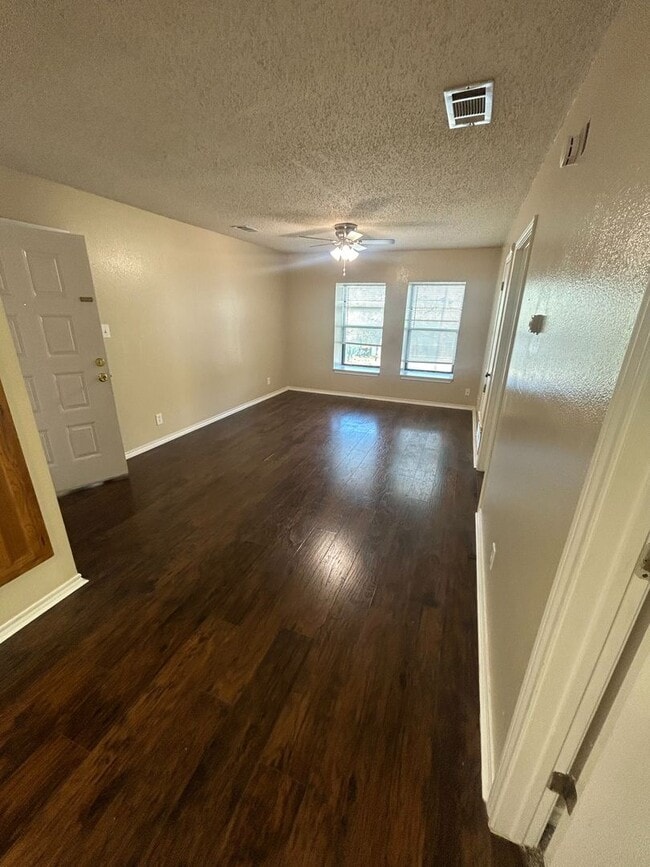 1407 Margie St Unit 4