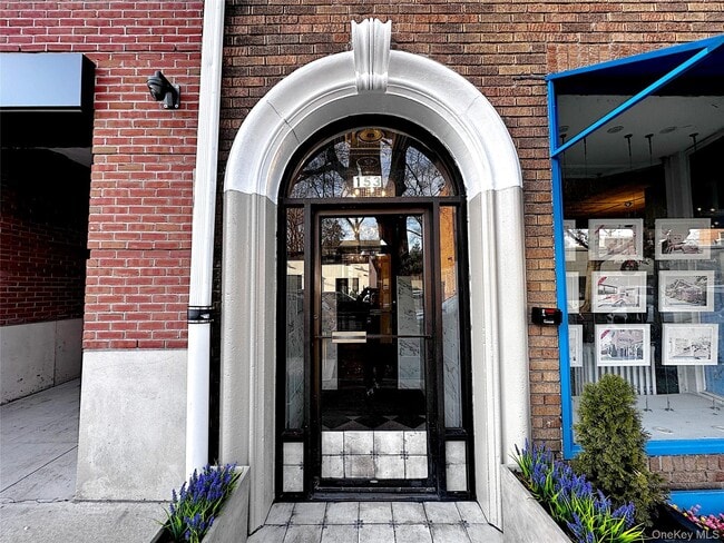 Building Photo - 153 Fifth Ave Unit 6