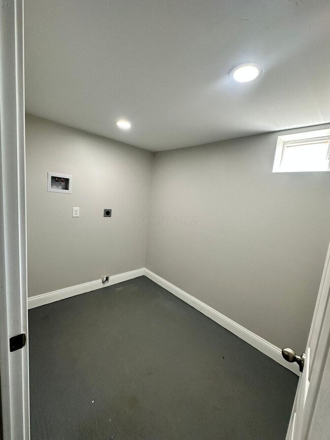 Photo - 7945 High St