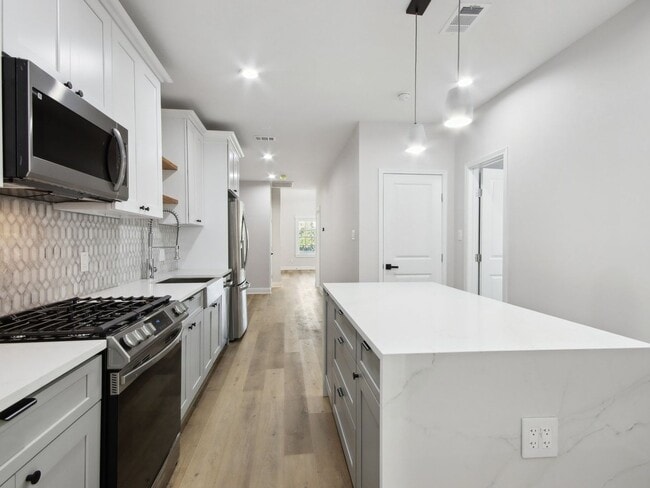 Photo - 1904 Calumet St