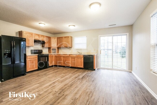 Photo - 840 Olmsted Dr