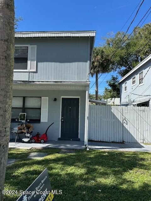 Building Photo - 250 S Robbins Ave Rental