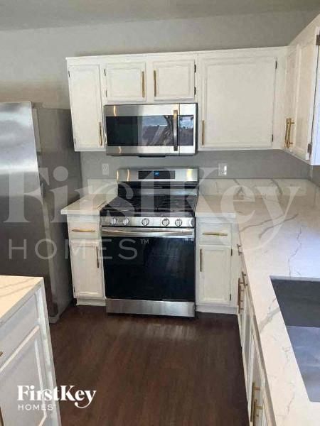 Photo - 426 Hopedale Ave