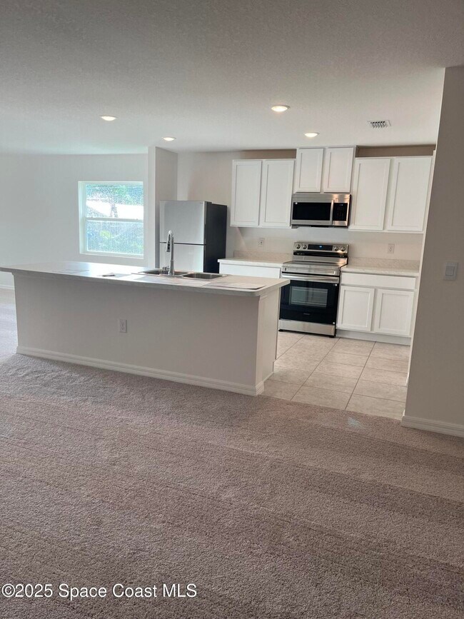 Photo - 671 Weaver Rd SW