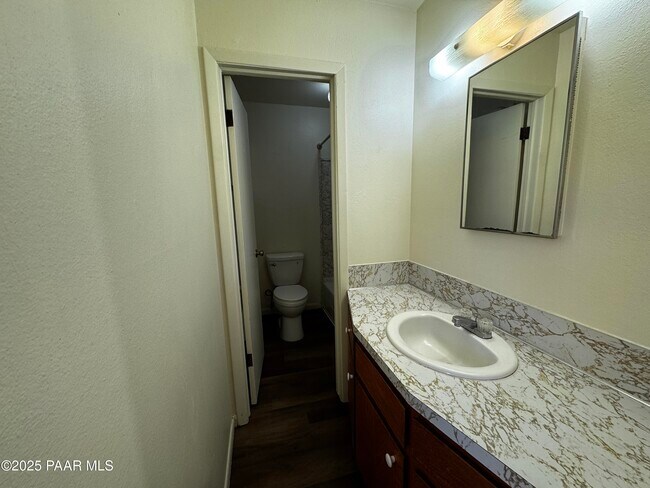 Photo - 4251 N Viewpoint Dr Unit 4