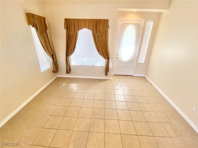 Photo - 7537 Alexander Hills St