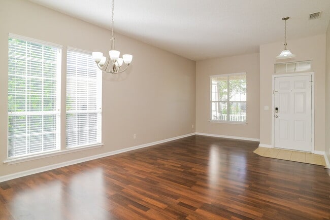 Photo - 244 N Hidden Tree Dr