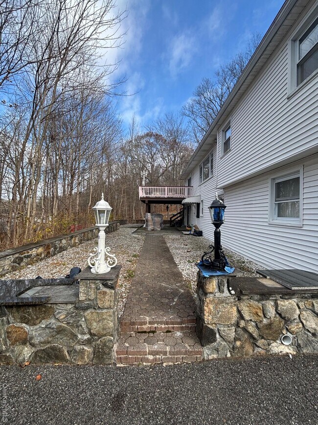 Photo - 2355 Vista Ct